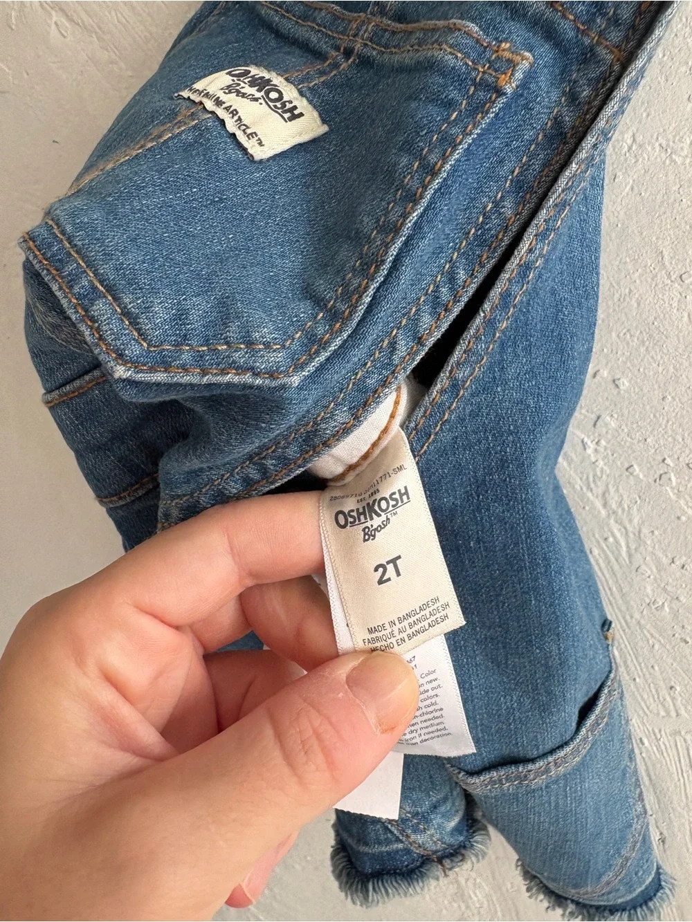 OshKosh Bgosh nwt 2t